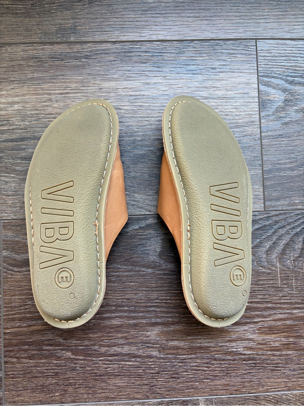 Free People VIBAe Roma Mules - Women's Tan Slip-On Leather Mules size 9 size 40 - Picture 7 of 8